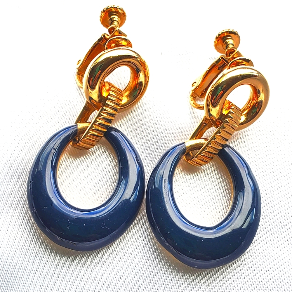 Camrose&Kross JBK Jaqueline Kennedy Vintage Goldtone  Enamel Screw Back Earrings